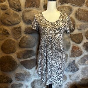 ❄️DONATING SOON! 7th Ray animal print dress Sz Medium